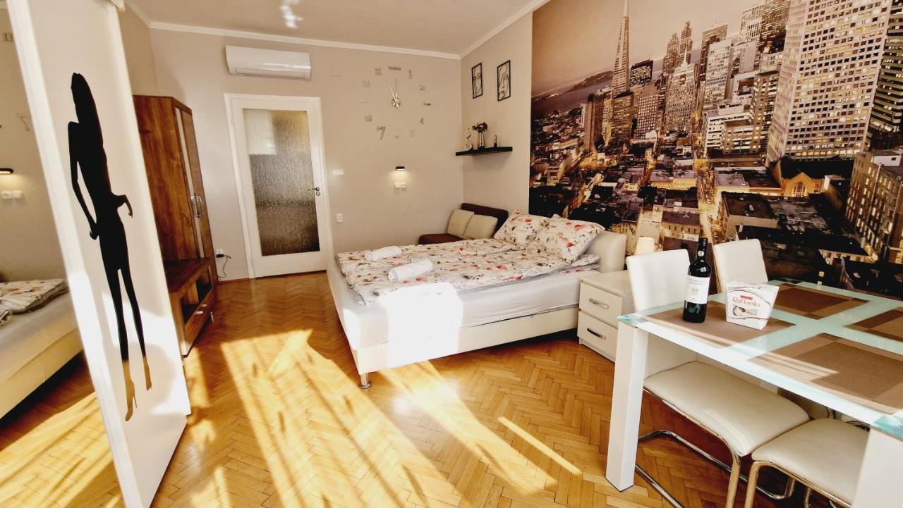 Parliament View Apartment Budapest Eksteriør billede